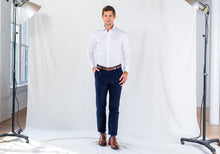 Load image into Gallery viewer, The White Fine Twill Mid-Spread Dress Shirt Dress Shirt- Ledbury